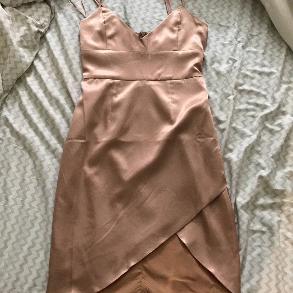 MESHKI XS light brown dress